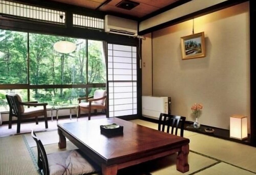 בית מלון כפרי Yamabuki