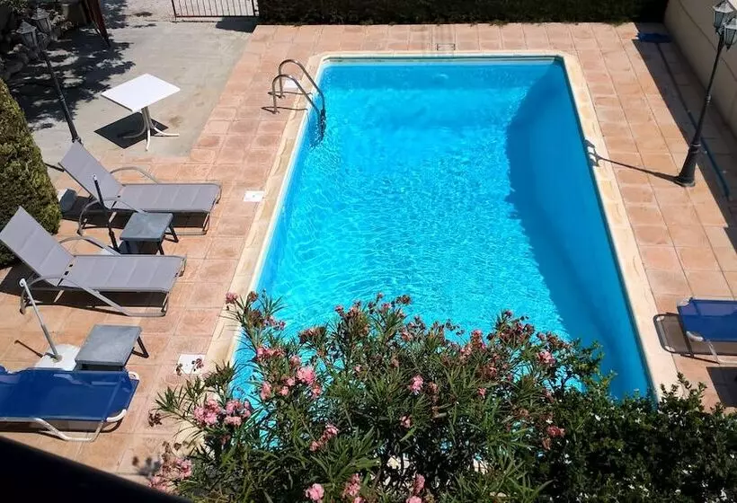Kapsalia Holiday Villas