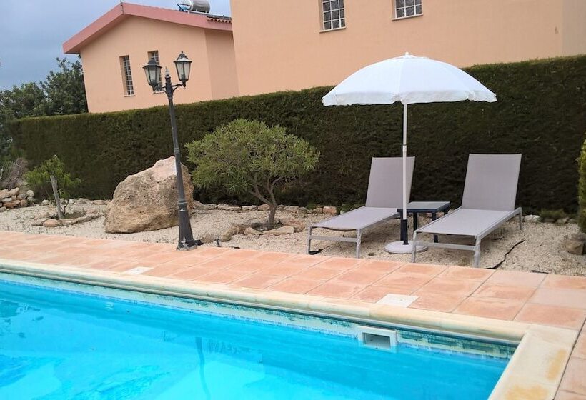 Kapsalia Holiday Villas