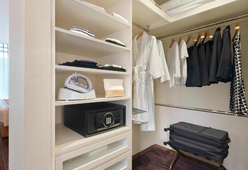 Oakwood Premier Tokyo