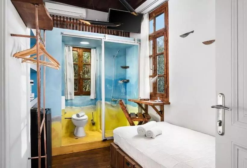 پانسیون Favela Living Space