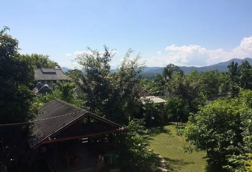 Majatalo Pai Porpeang  Guesthouse