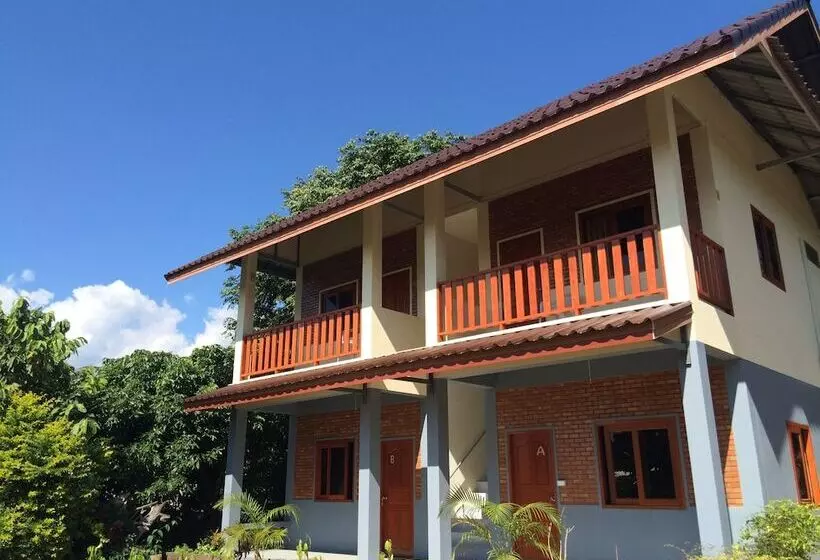 Majatalo Pai Porpeang  Guesthouse