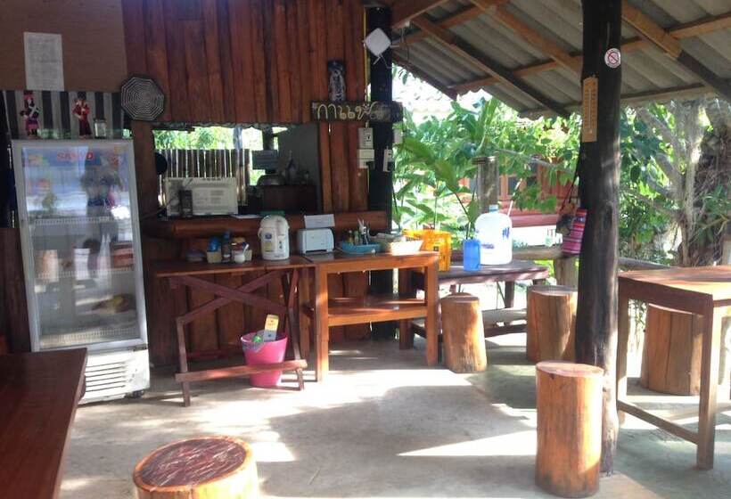 פנסיון Pai Porpeang  Guesthouse