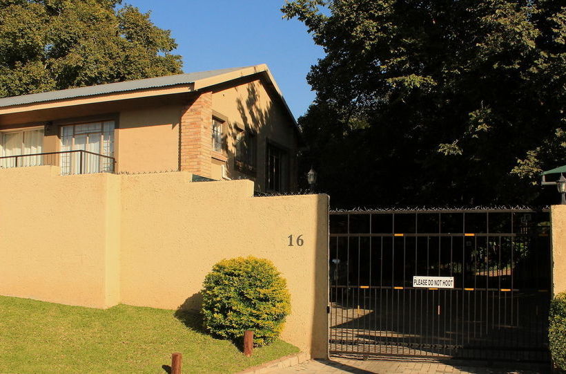 Sunshine Self Catering