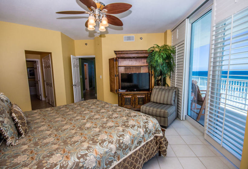 Lighthouse Condos By Hosteeva