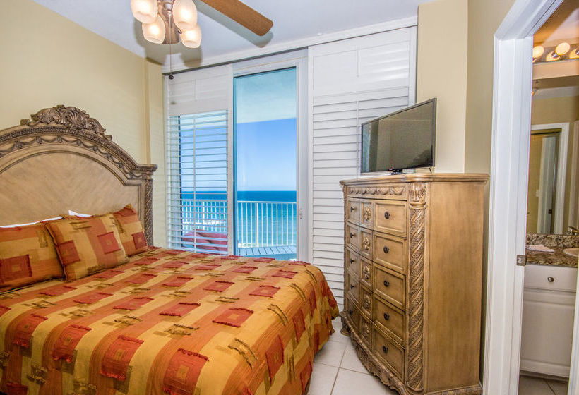 Lighthouse Condos By Hosteeva