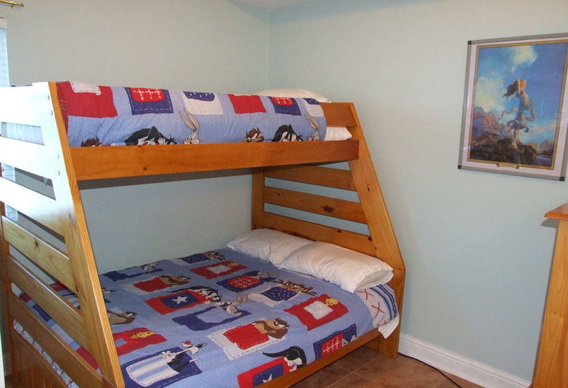 Lighthouse Condos By Hosteeva