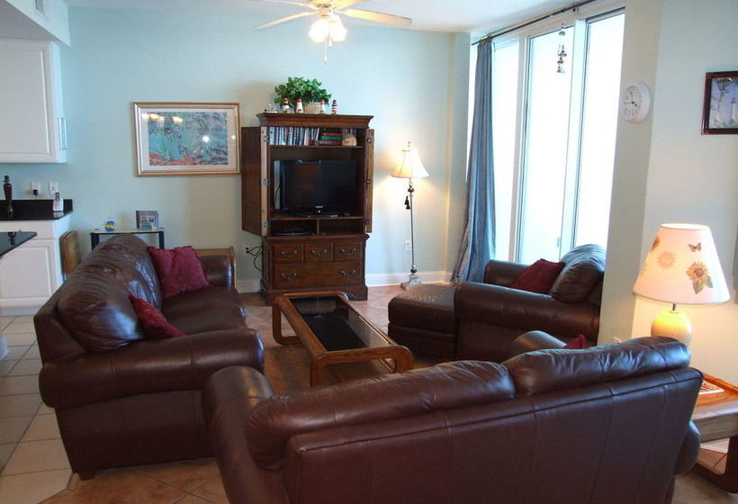 Lighthouse Condos By Hosteeva