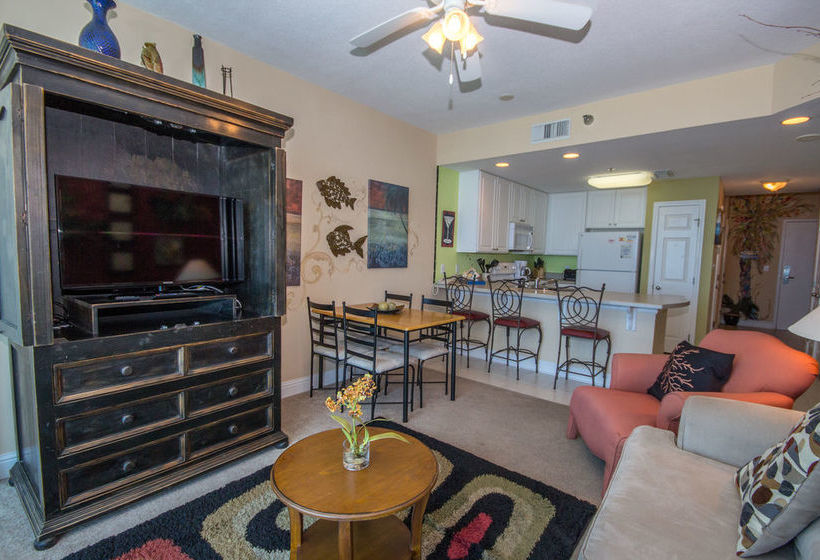 Lighthouse Condos By Hosteeva