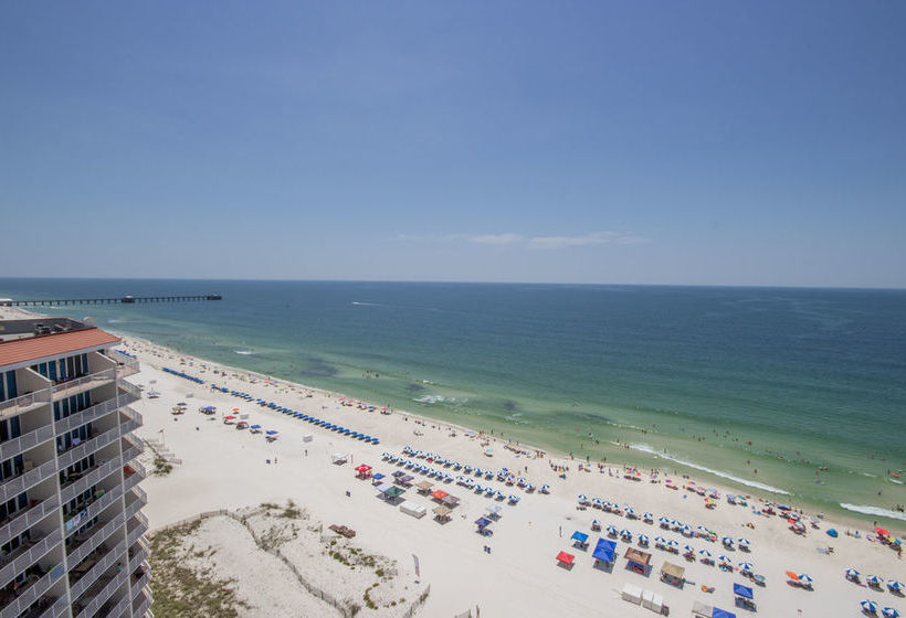 Lighthouse Condos By Hosteeva