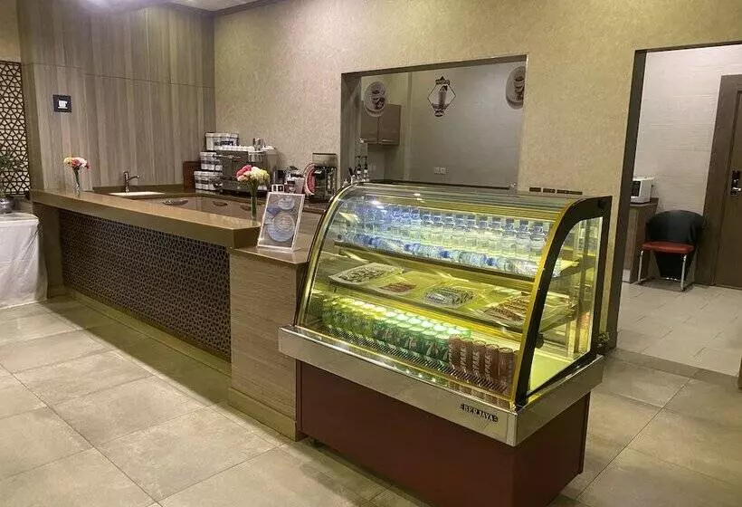 180 Degrees Hotel Almalqa