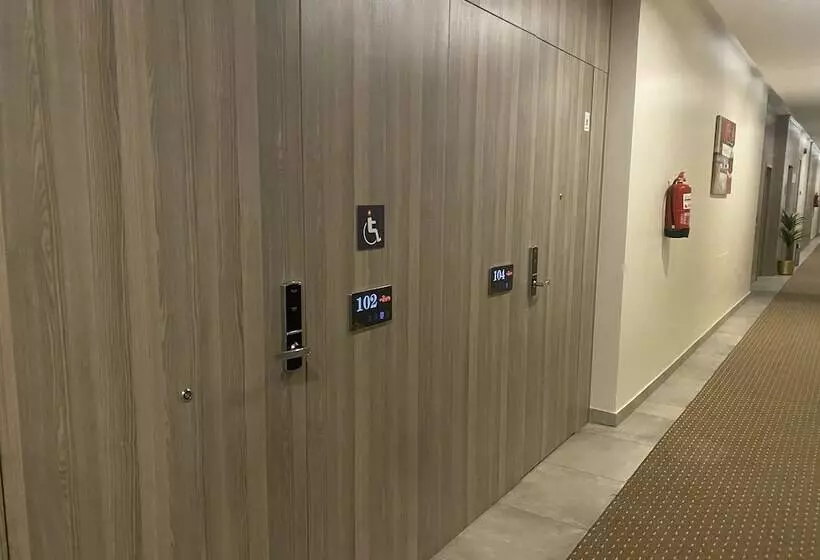 180 Degrees Hotel Almalqa