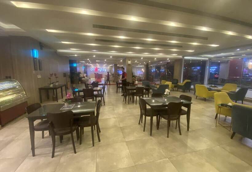180 Degrees Hotel Almalqa