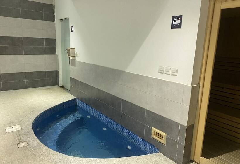 180 Degrees Hotel Almalqa