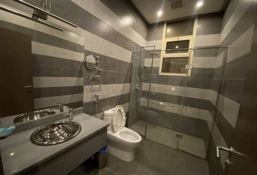 180 Degrees Hotel Almalqa