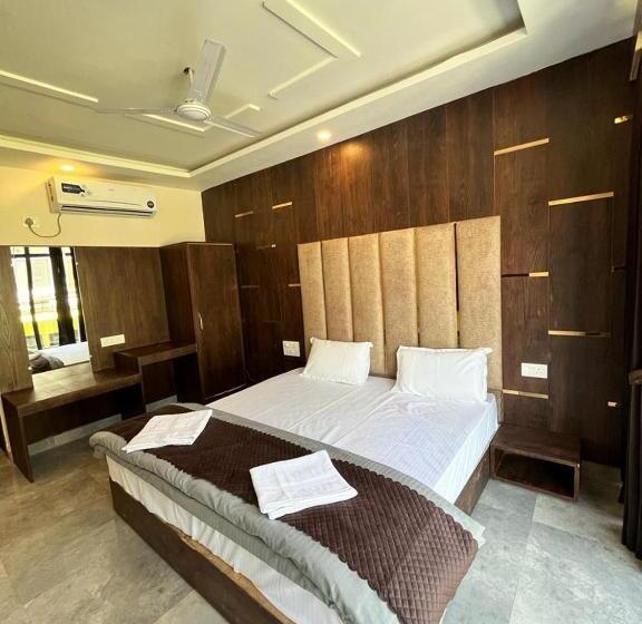 Albergue Hog   House Of Gypsy