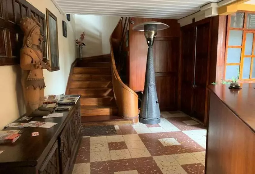 Hostel Santa Canela