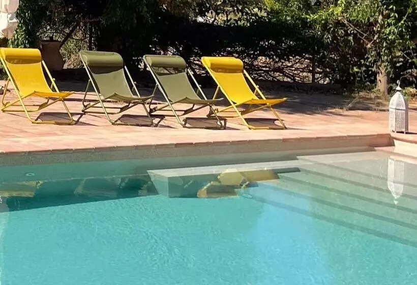 ホテル Cortijo Tayula Centro De Recuperación Y Descanso