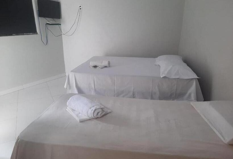 בית מלון כפרי Elson