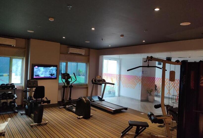 ホテル Ginger Noida Sector 133