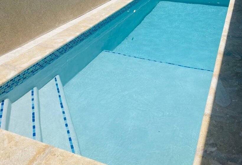 پانسیون Room In Apartment Nice Apartament In Aruba