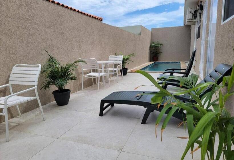 پانسیون Room In Apartment Nice Apartament In Aruba