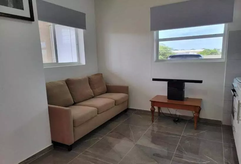 پانسیون Room In Apartment Nice Apartament In Aruba