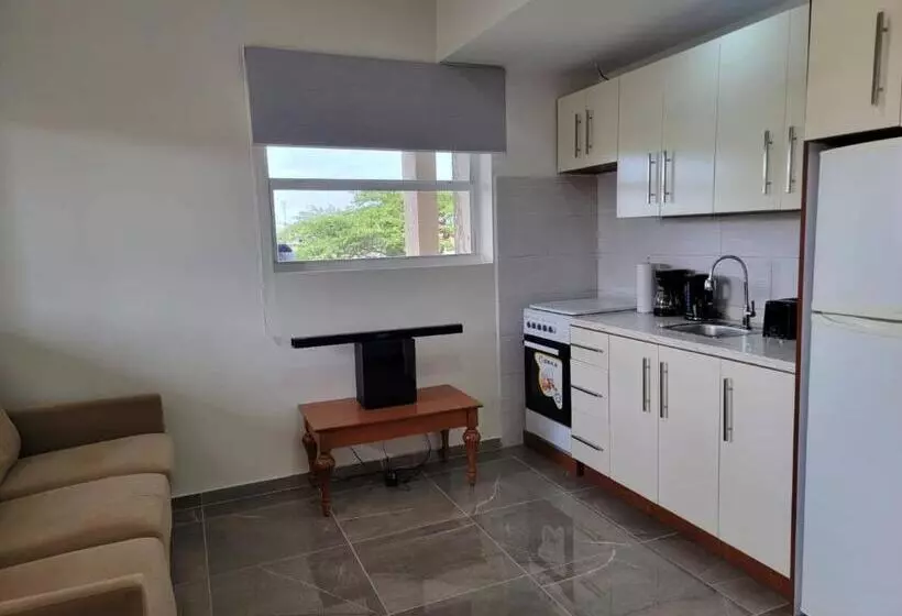 پانسیون Room In Apartment Nice Apartament In Aruba