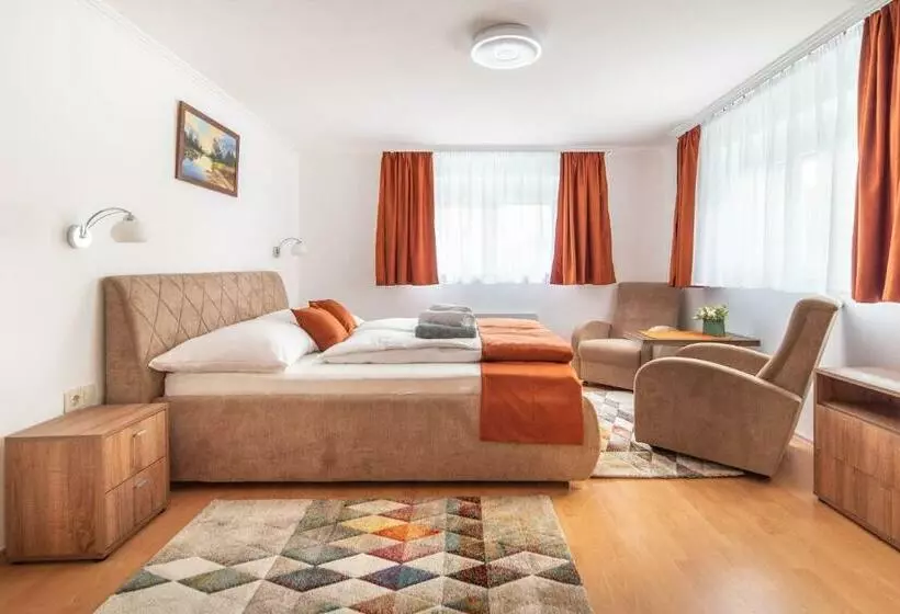 Topáz Apartmanházak Keszthely
