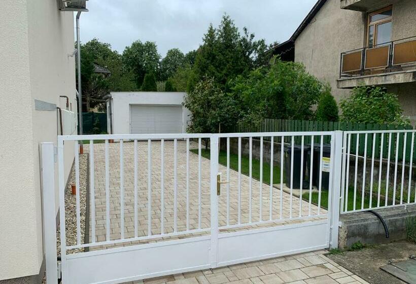 Topáz Apartmanházak Keszthely