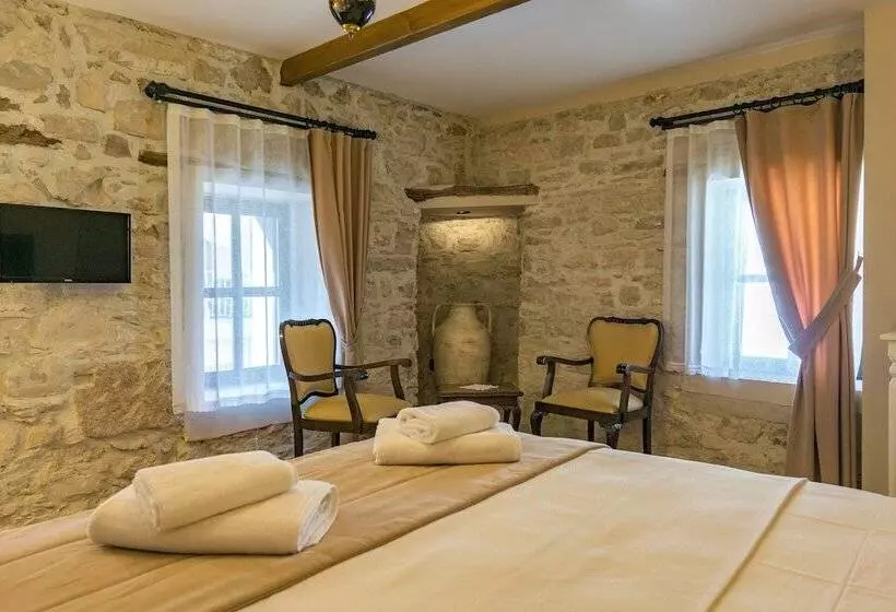 1870 S Taş Konak Otel üç Oda