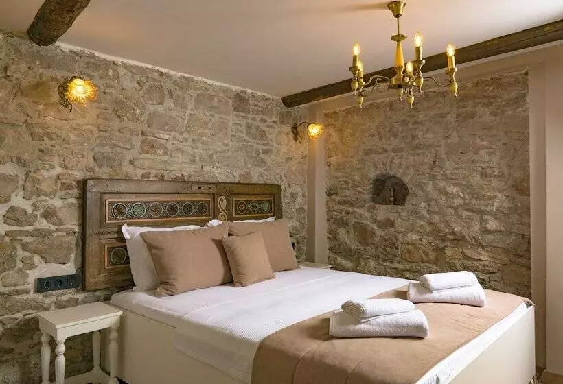1870 S Taş Konak Otel üç Oda