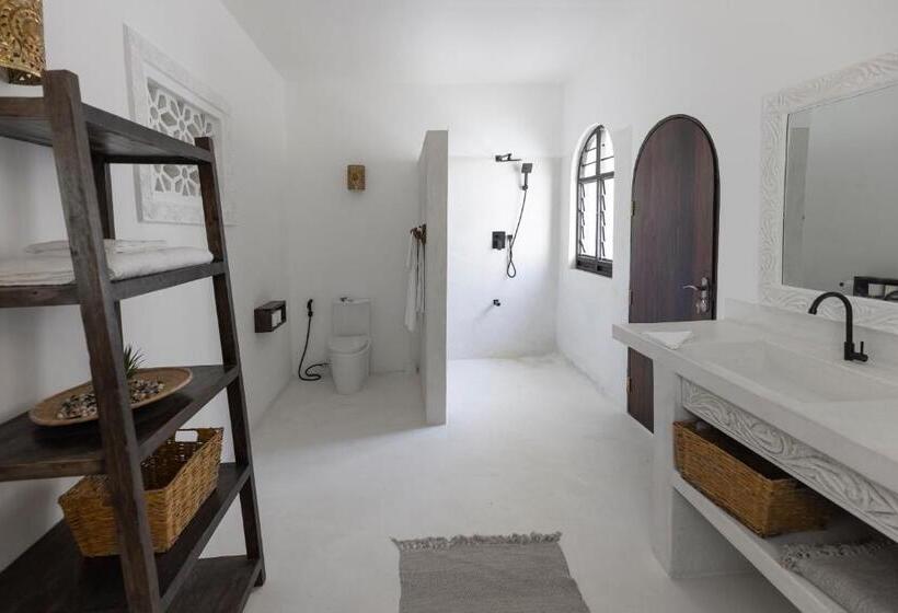 هتل Coconut Beach Boutique   Apasio Lodges