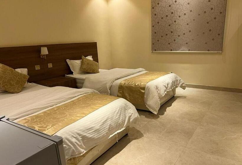 بنسيون Oyo 637 Home Jood Apartments