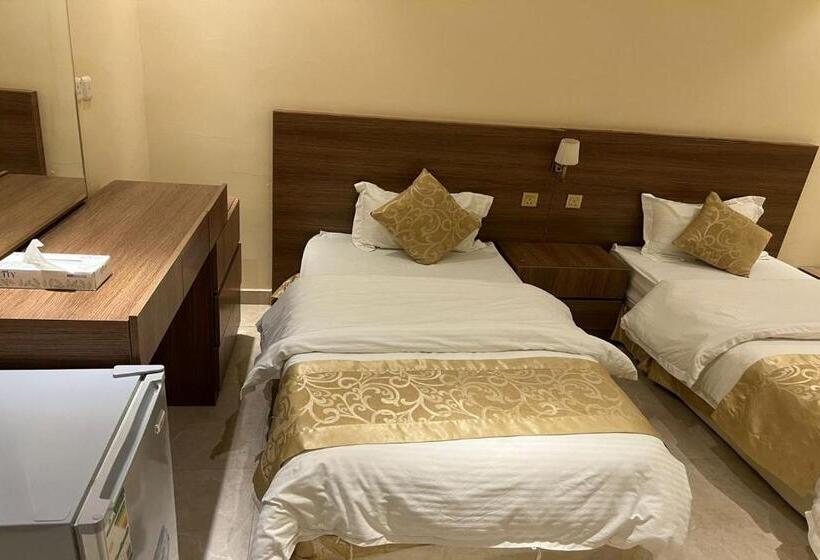 بنسيون Oyo 637 Home Jood Apartments