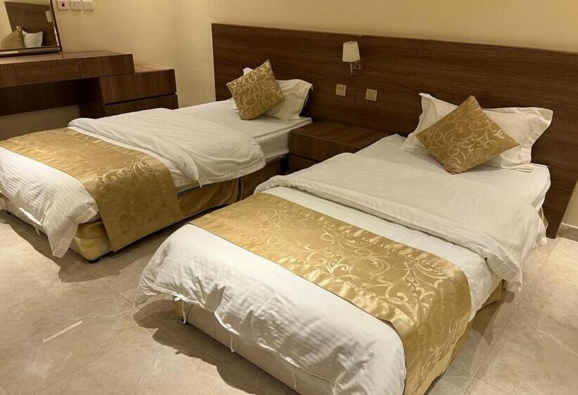 بنسيون Oyo 637 Home Jood Apartments