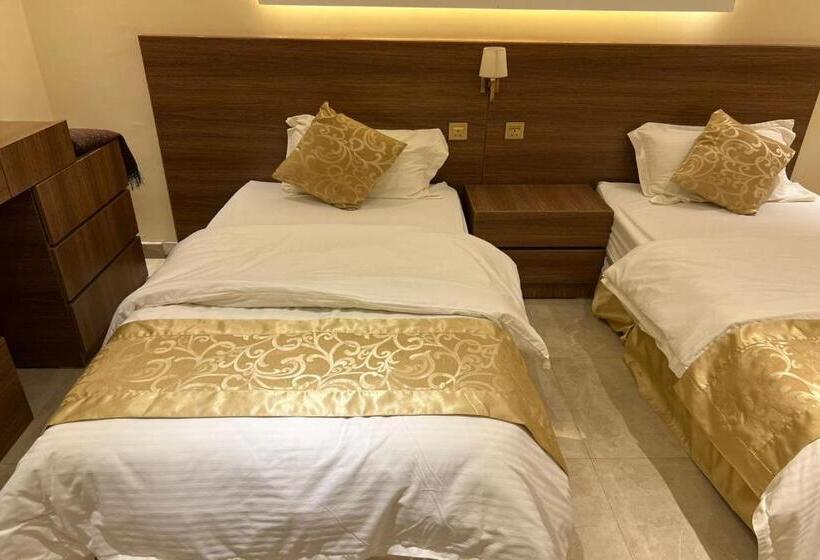 بنسيون Oyo 637 Home Jood Apartments