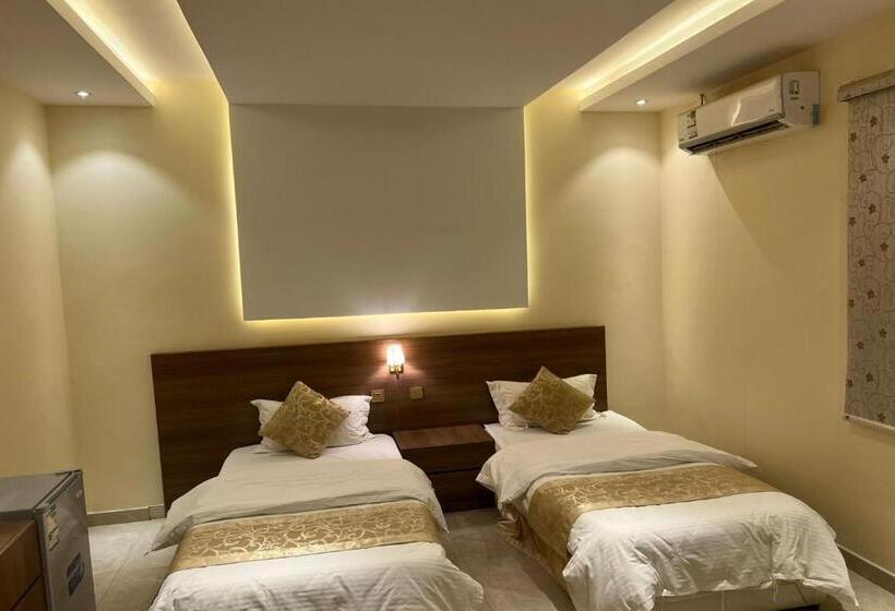 بنسيون Oyo 637 Home Jood Apartments