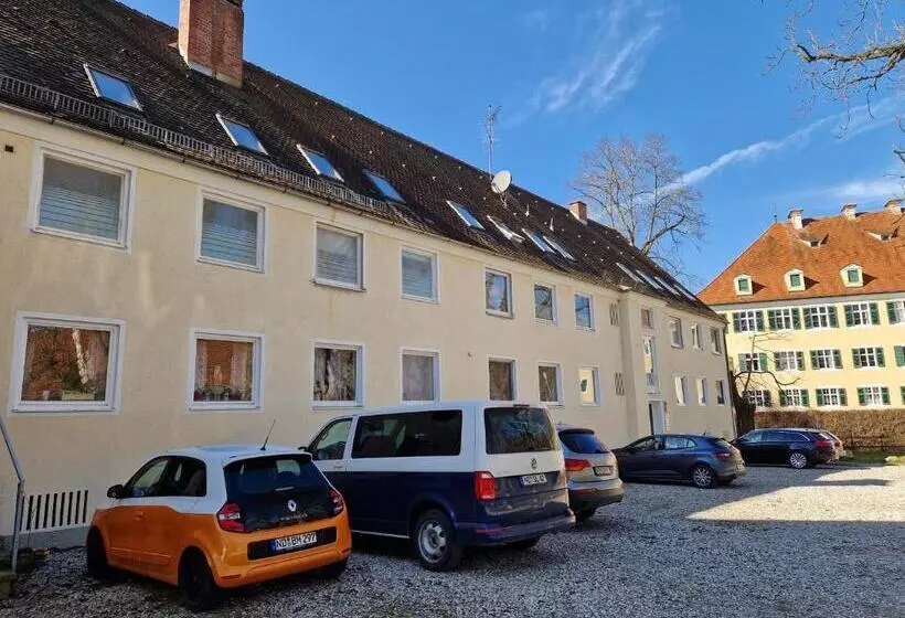 Majatalo Wohnen Am Wasserschloss Sandizell