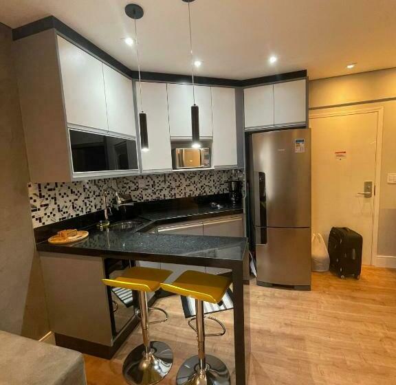 הוסטל Flat Completo No Gonzaga Santos Uma Quadra Da Praia