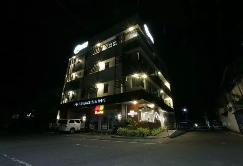 ユースホステル Pilar Marina Inn