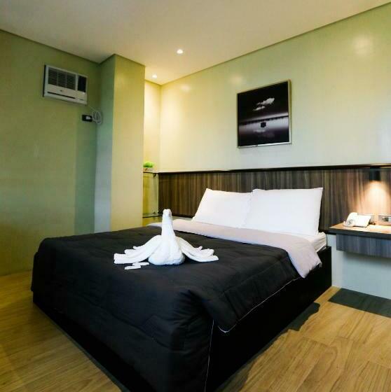 旅馆 Pilar Marina Inn