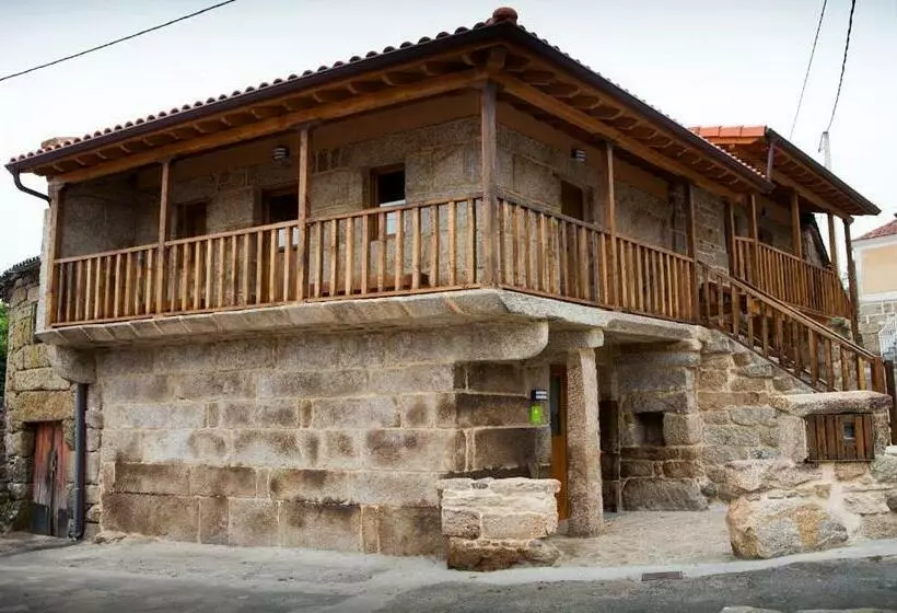 Albergue Do Xurés