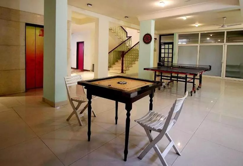 Collection O 8704 Hotel Sakshi