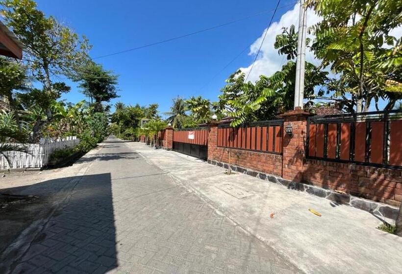 فندق Capital O 92615 Villa Utama D Alas Purwo