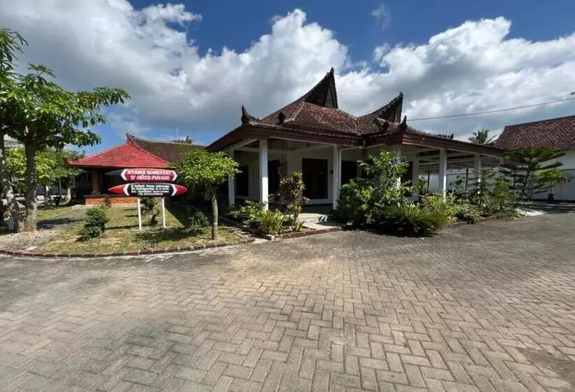 هتل Capital O 92615 Villa Utama D Alas Purwo