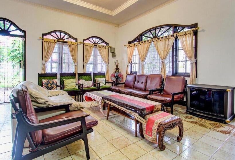 בית מלון כפרי Spot On 92623 Mw 46 Guesthouse