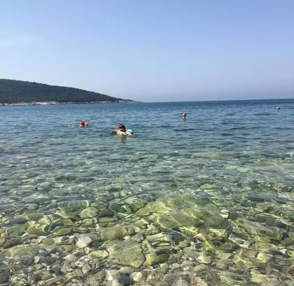 پانسیون Guest House Anna
