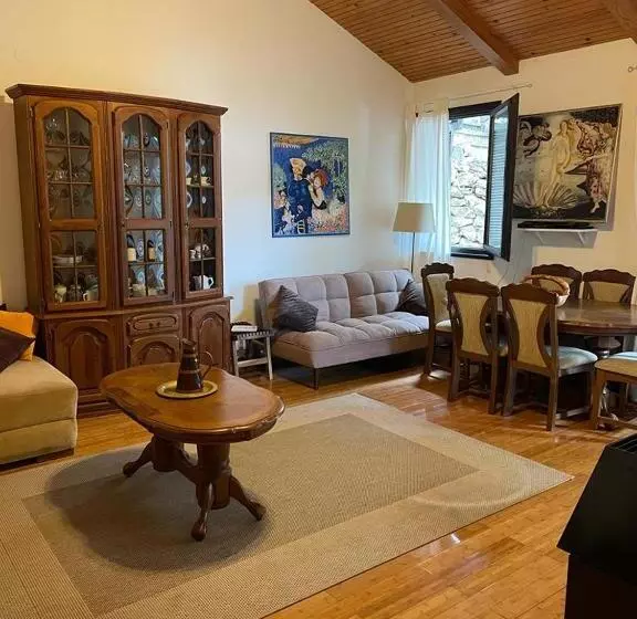 پانسیون Guest House Anna